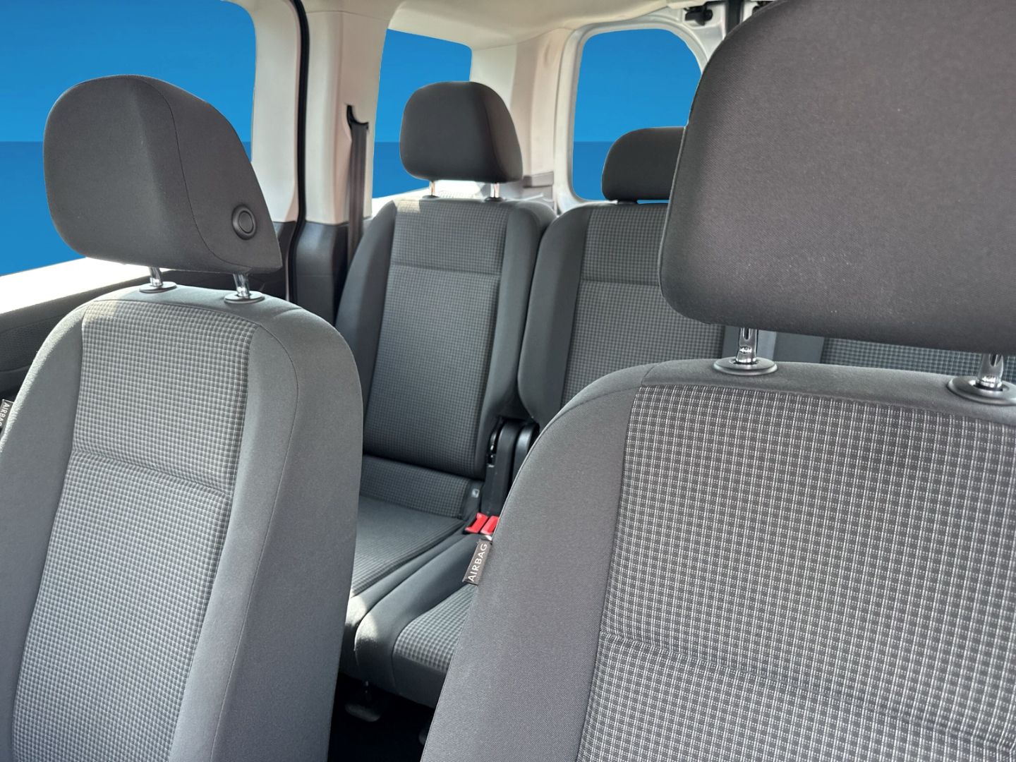 Fahrzeugabbildung Volkswagen Caddy 2.0 TDI Rückfahrkamera Climatronic Navi