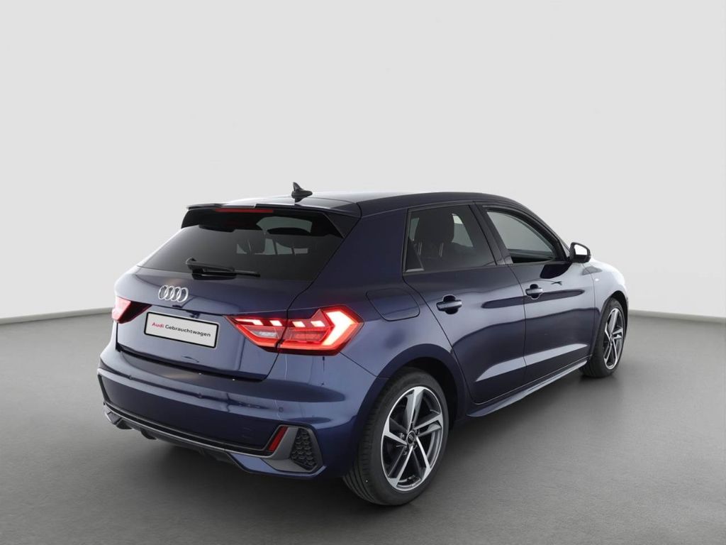 Fahrzeugabbildung Audi A1 25 TFSI Sportback line S-TRONIC+VIRTUAL+STH+L - mit KI generiert/bearbeitet