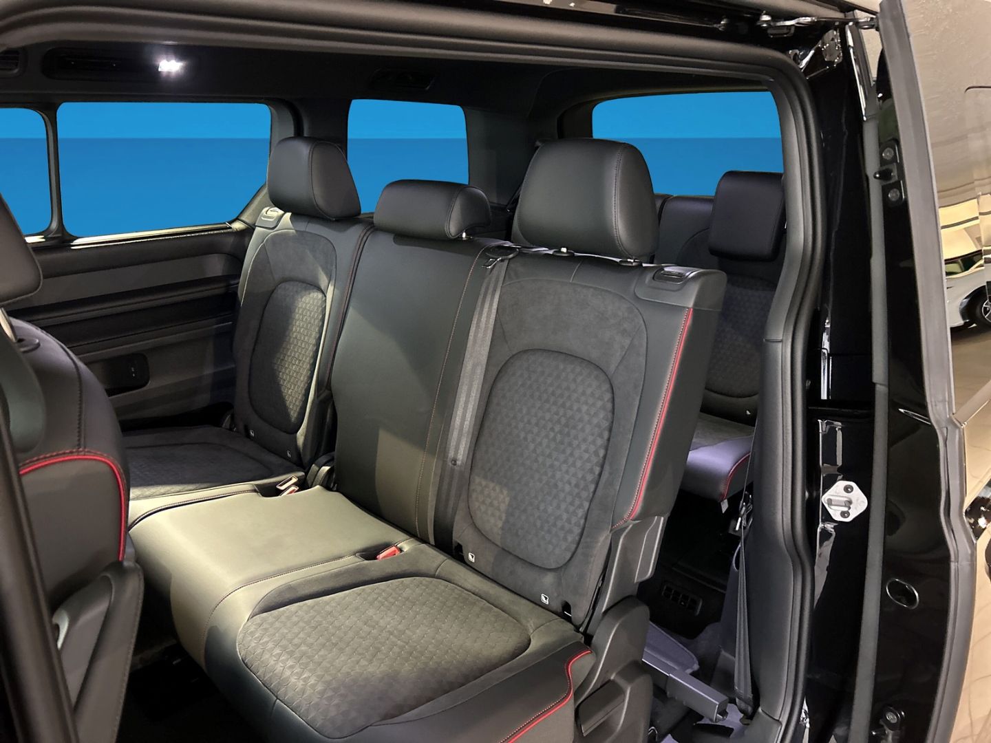 Fahrzeugabbildung Volkswagen ID. Buzz GTX 4M LR 7SITZER DESIGN + KOMFORT+ AHK