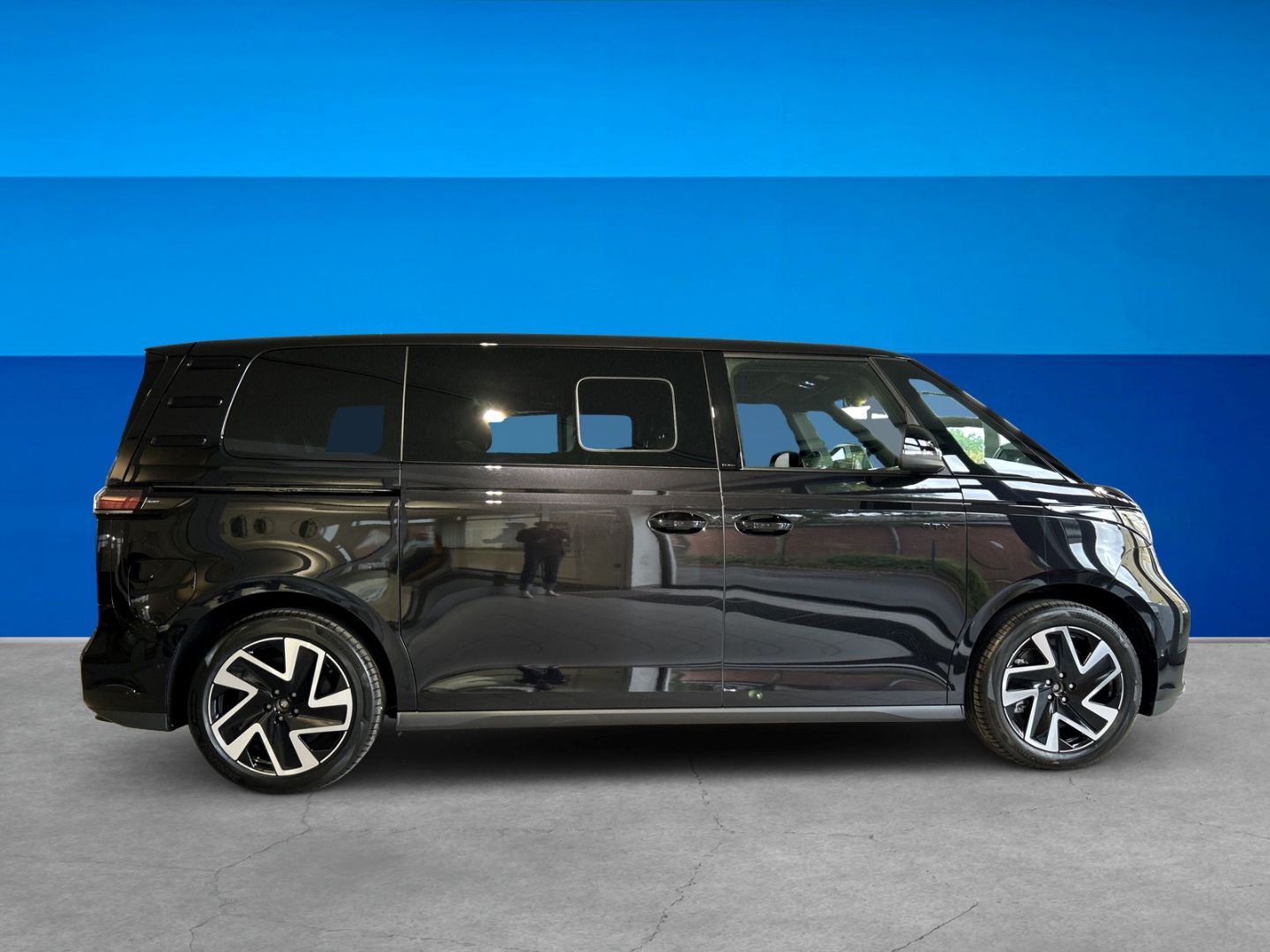 Fahrzeugabbildung Volkswagen ID. Buzz GTX 4M LR 7SITZER DESIGN + KOMFORT+ AHK