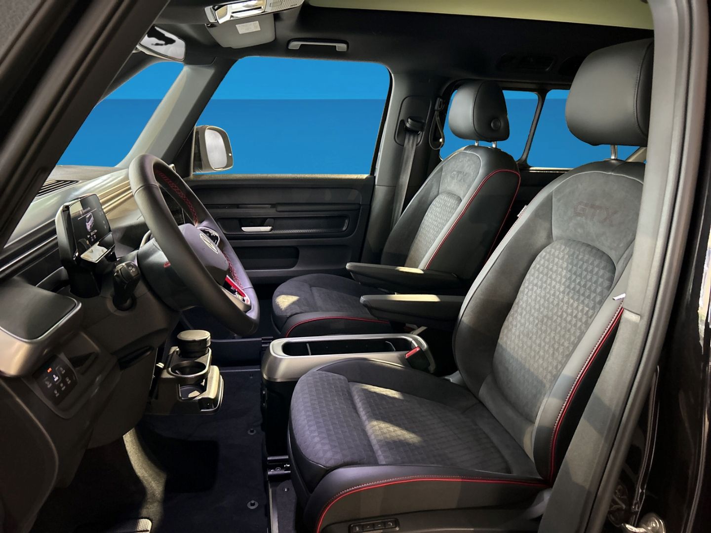 Fahrzeugabbildung Volkswagen ID. Buzz GTX 4M LR 7SITZER DESIGN + KOMFORT+ AHK