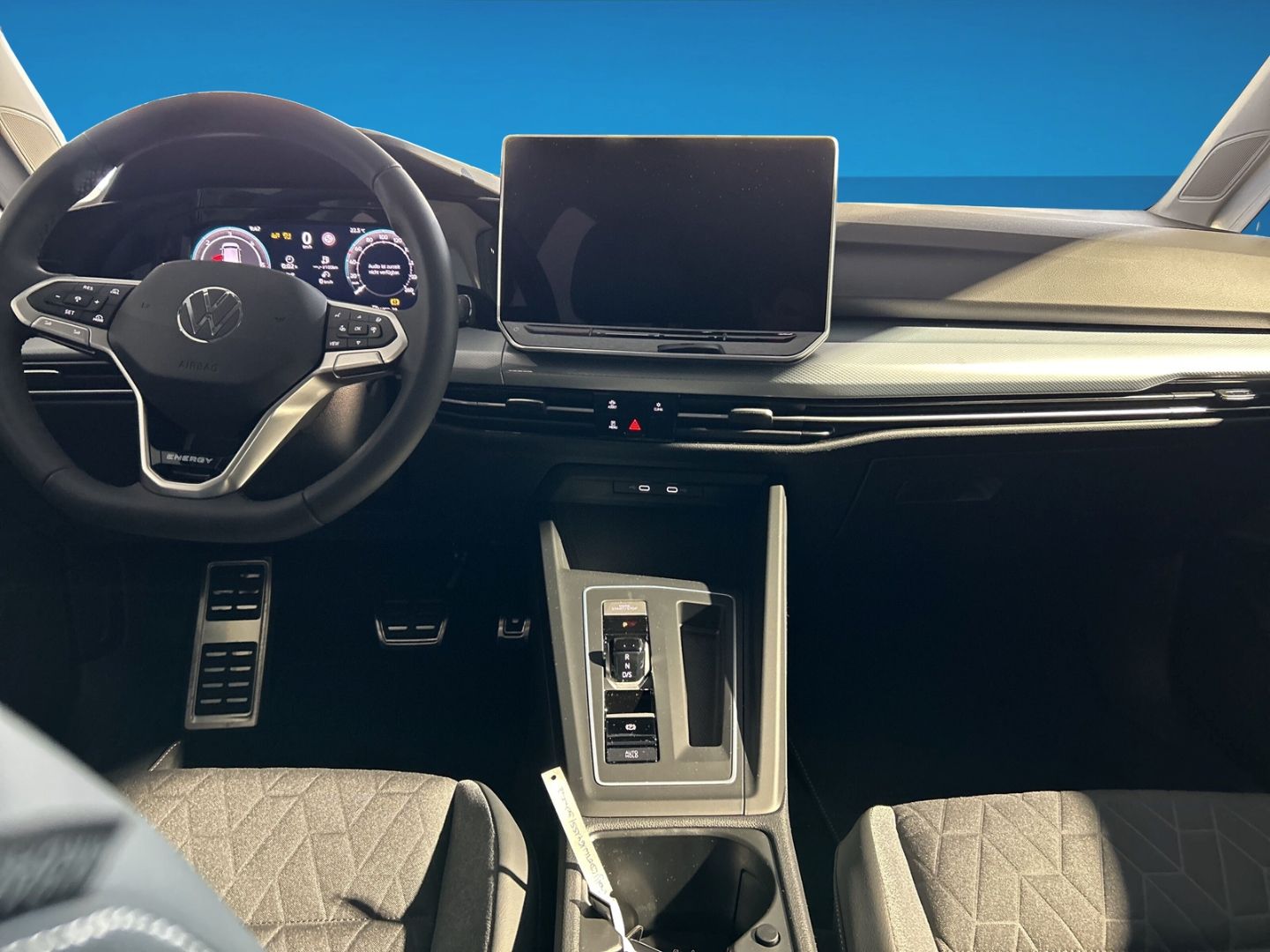 Fahrzeugabbildung Volkswagen Golf Energy 2,0l TDI DSG AHK LED REAR VIEW NAVI
