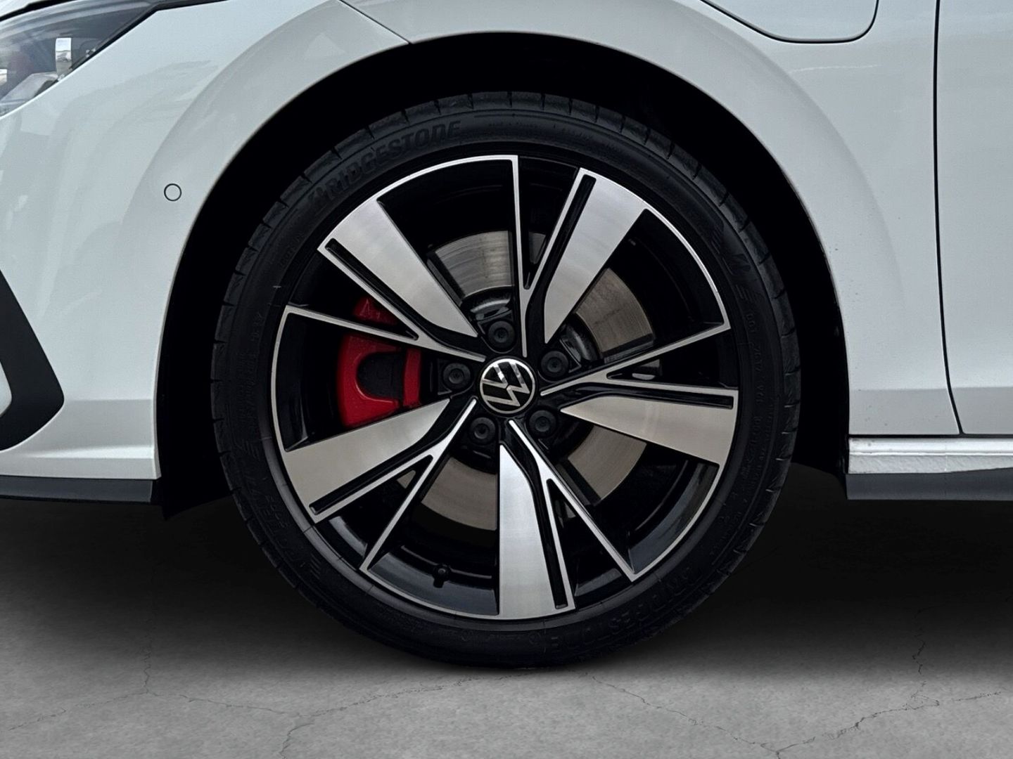 Fahrzeugabbildung Volkswagen Golf 8 GTE eHybrid Matrix-LED Business-Paket