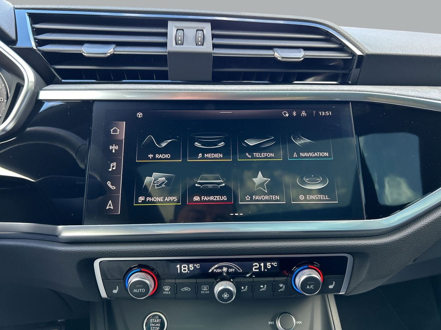 Fahrzeugabbildung Audi Q3 advanced 40 TFSI quattro AHK+PANO+LED+KAMERA