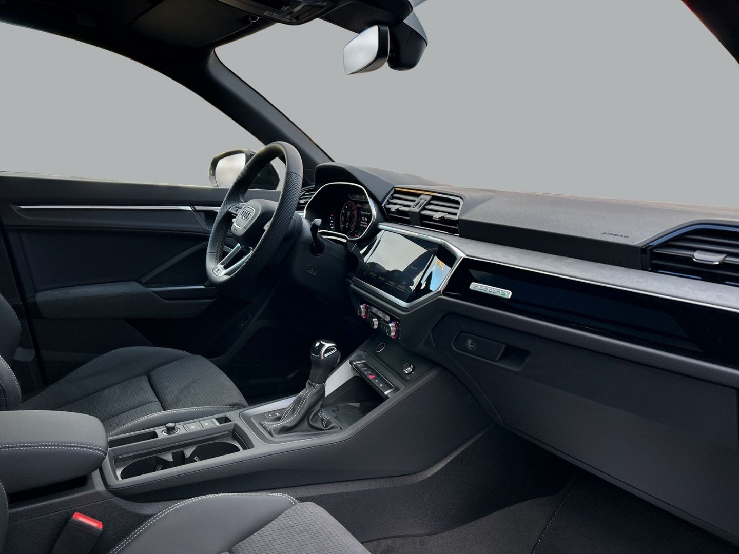 Fahrzeugabbildung Audi Q3 advanced 40 TFSI quattro AHK+PANO+LED+KAMERA