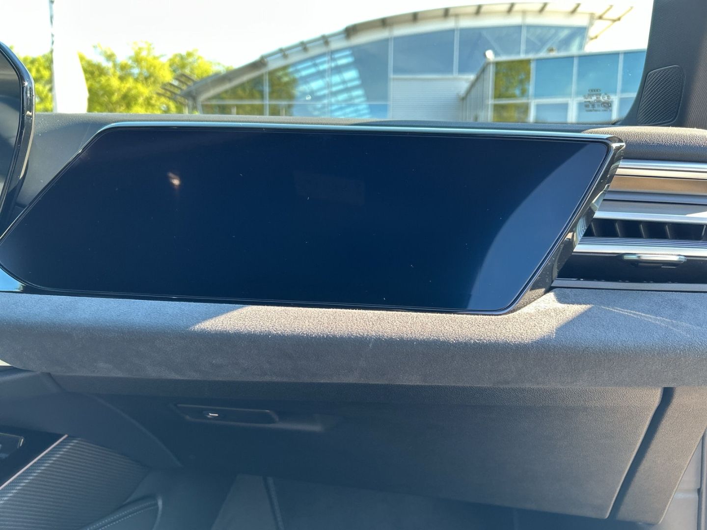 Fahrzeugabbildung Audi A6 Avant edition one 2.0 TDI S-LINE+HUD+B&O+LEDE