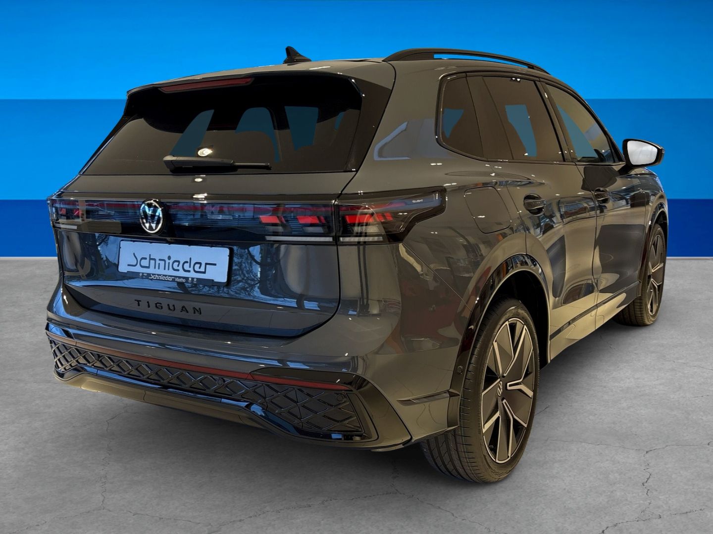 Fahrzeugabbildung Volkswagen Tiguan R-Line 2,0l TDI BLACK STYLE AHK MATRIX HA