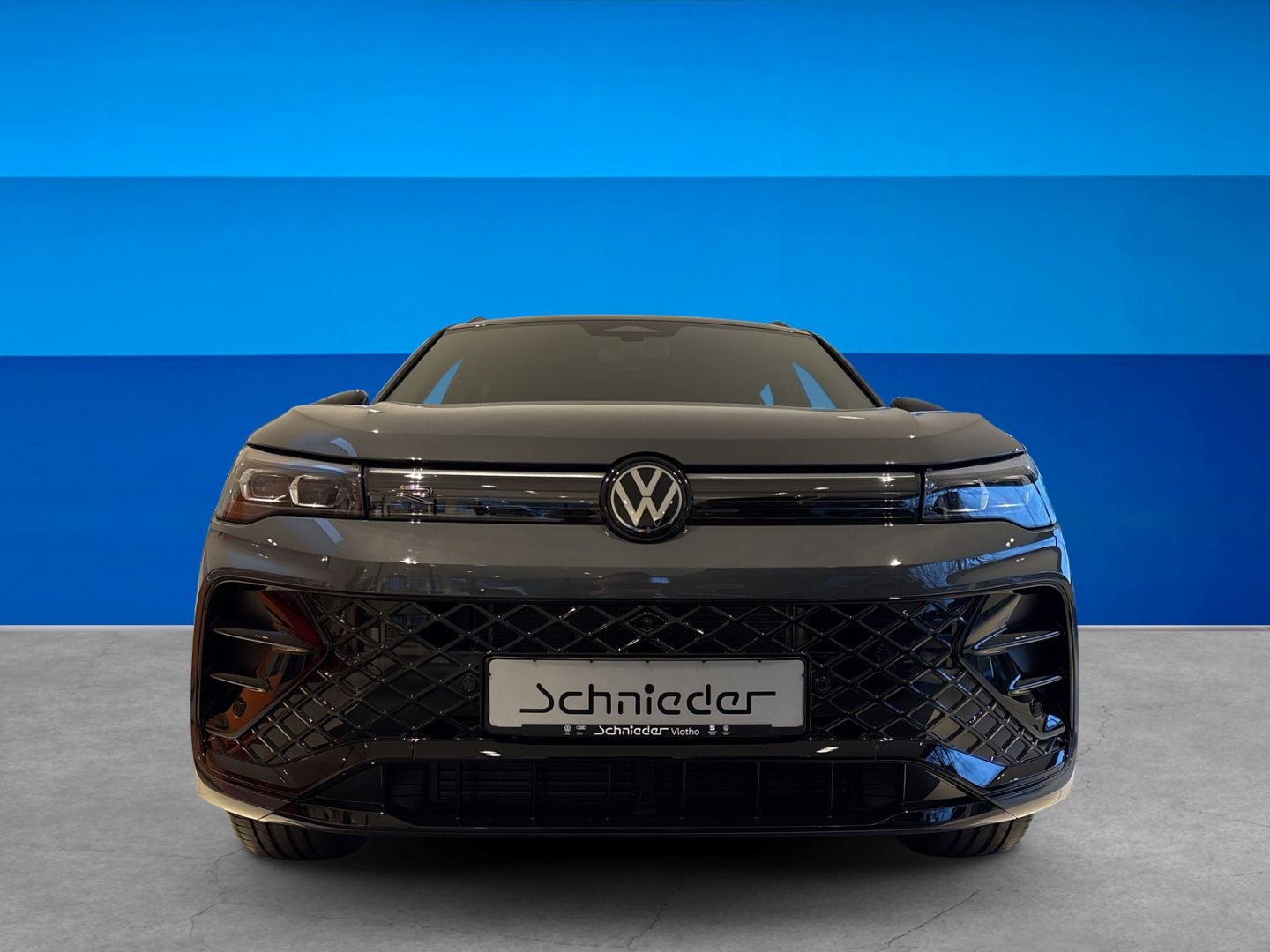 Fahrzeugabbildung Volkswagen Tiguan R-Line 2,0l TDI BLACK STYLE AHK MATRIX HA
