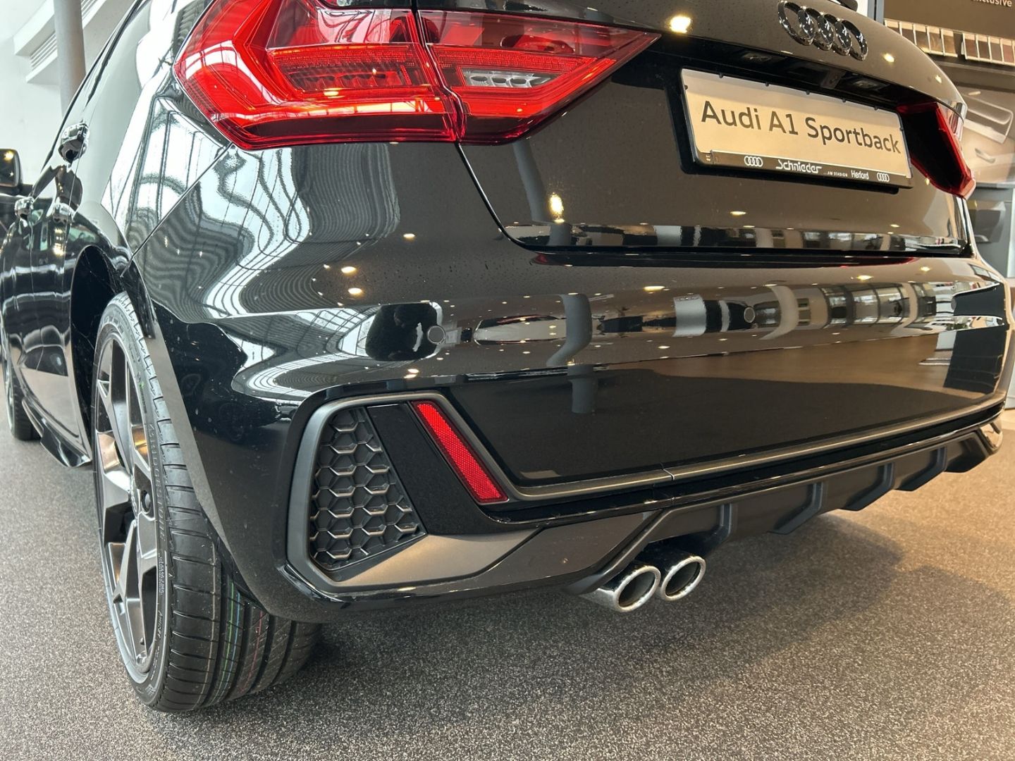 Fahrzeugabbildung Audi A1 Sportback 40 TFSI S-line+NAVI+LEDER+VIRTUAL+L