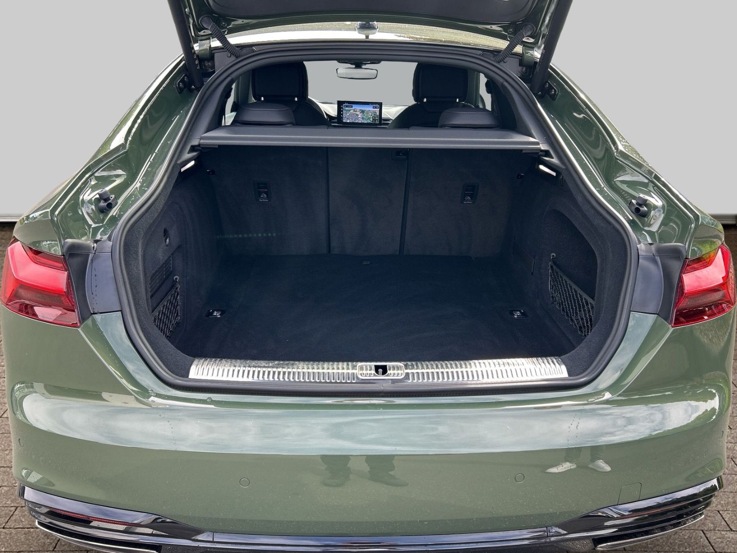 Fahrzeug 15 Fahrzeugabbildung Audi A5 Sportback 40 TFSI quattro S-tronic S-LINE+MAT