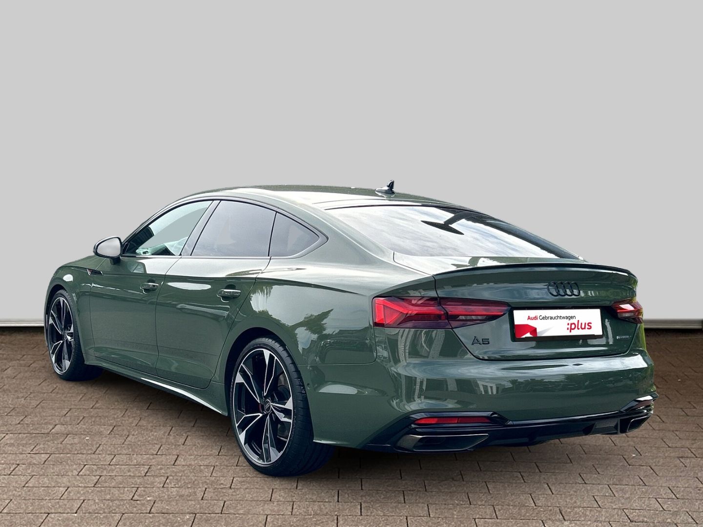Fahrzeug 4 Fahrzeugabbildung Audi A5 Sportback 40 TFSI quattro S-tronic S-LINE+MAT