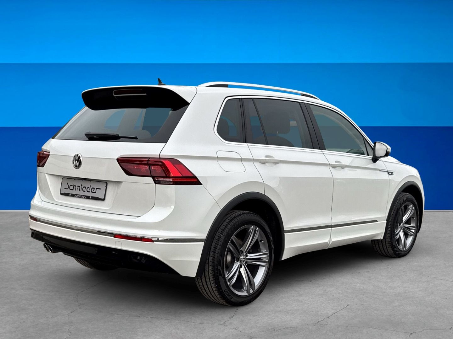 Fahrzeug 5 Fahrzeugabbildung Volkswagen Tiguan Highline R-Line 4Motion 2.0 TDI AHK