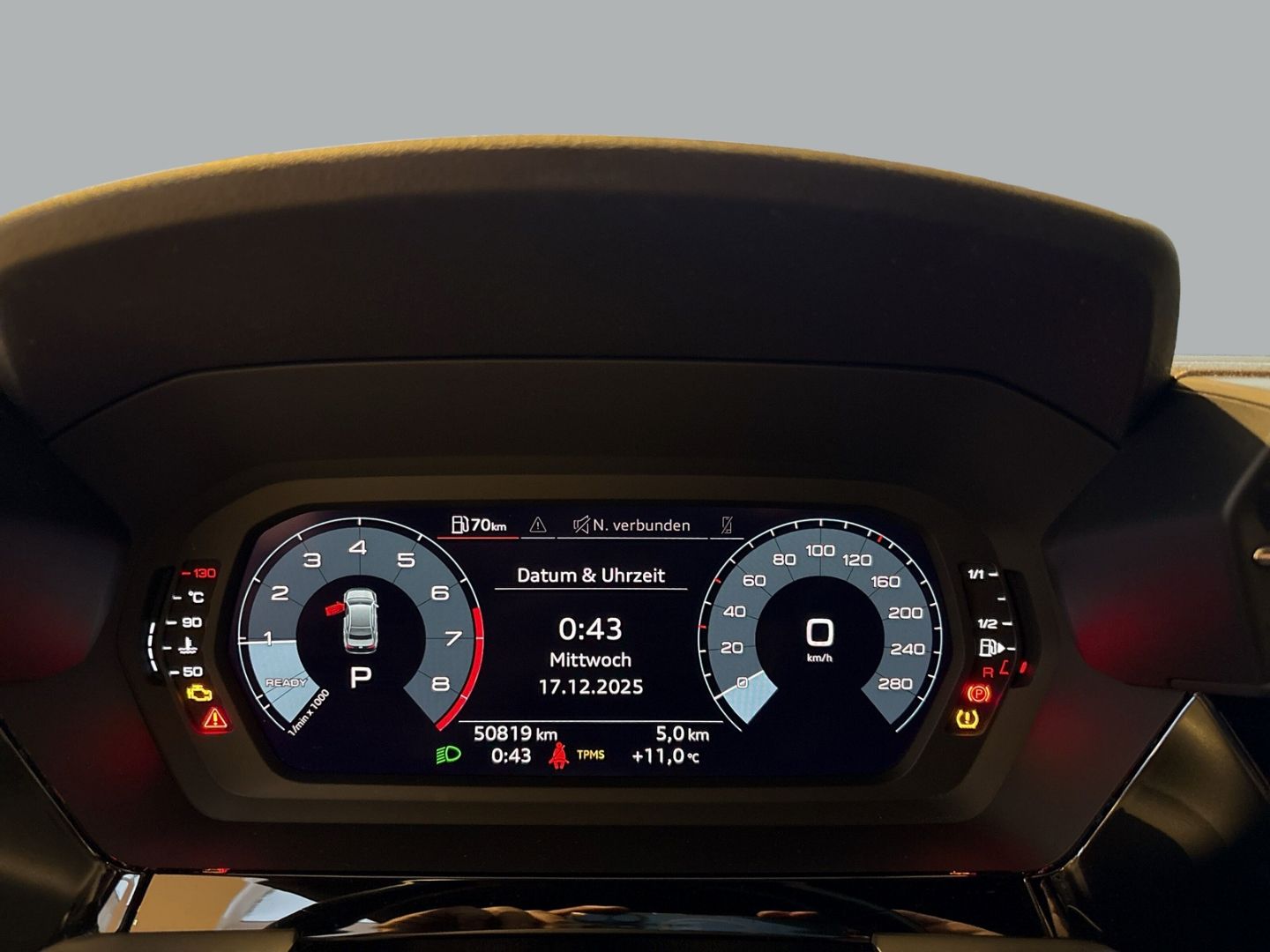 Fahrzeugabbildung Audi A3 Limousine 30 TFSI advanced S-tronic+ACC+CARPL