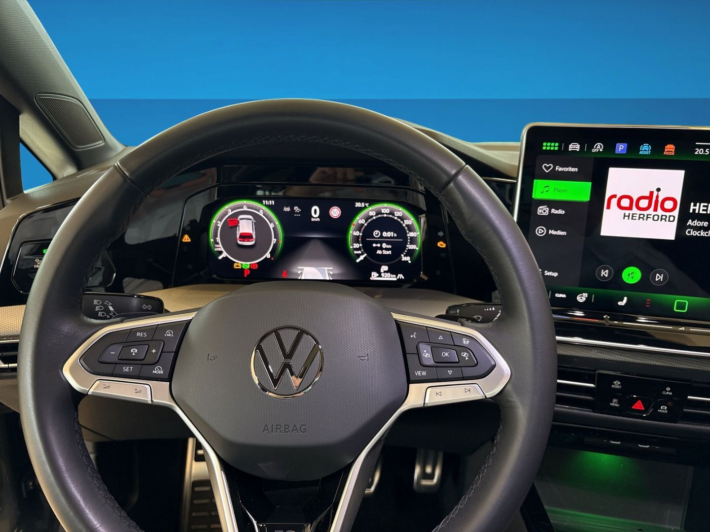 Fahrzeug 11 Fahrzeugabbildung Volkswagen Golf 8 1.5 eTSI Edition 50 Kamera, IQ-Light, Car
