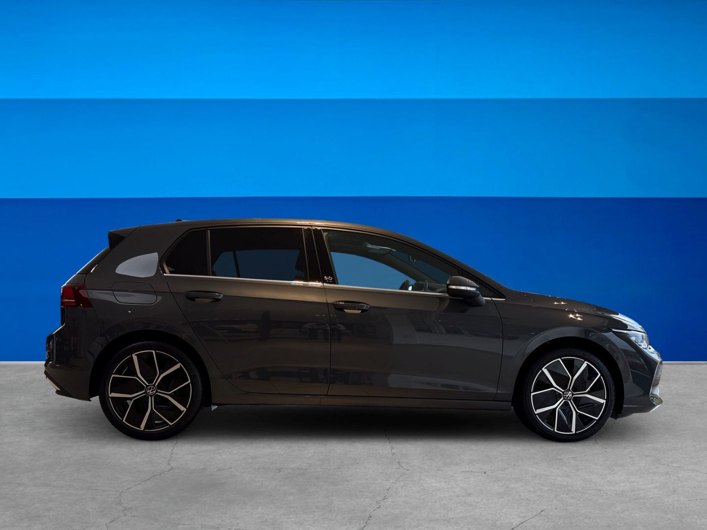 Fahrzeug 4 Fahrzeugabbildung Volkswagen Golf 8 1.5 eTSI Edition 50 Kamera, IQ-Light, Car