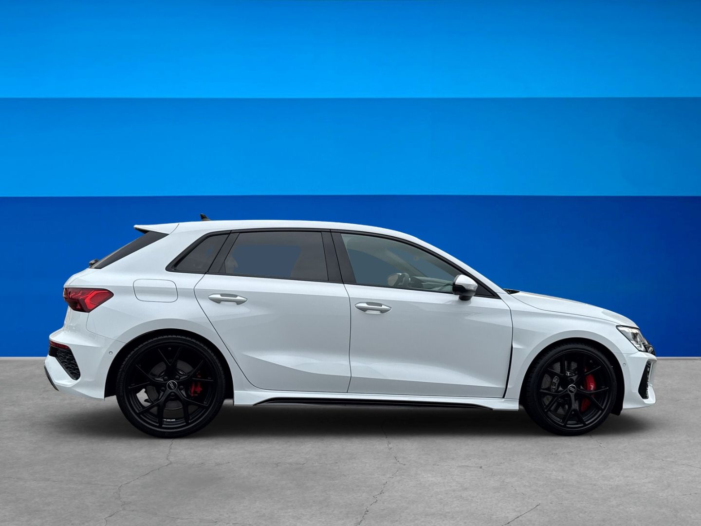 Fahrzeug 4 Fahrzeugabbildung Audi RS3 Sportback 2.5 TFSI quattro Matrix LED Leder