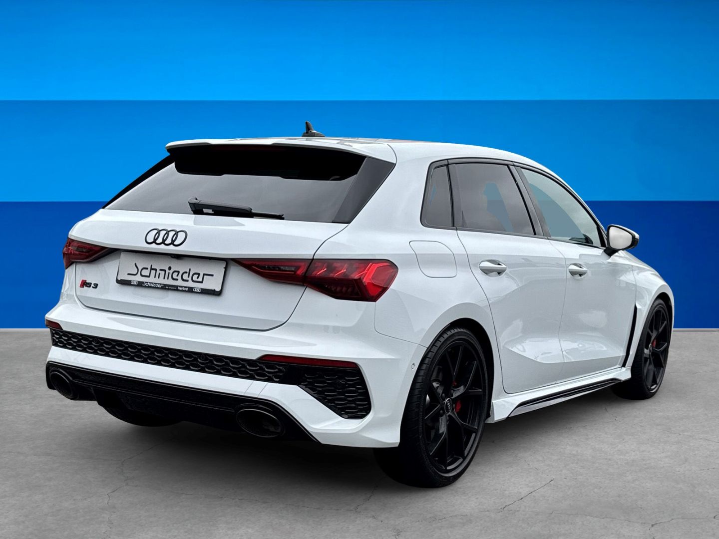 Fahrzeug 5 Fahrzeugabbildung Audi RS3 Sportback 2.5 TFSI quattro Matrix LED Leder