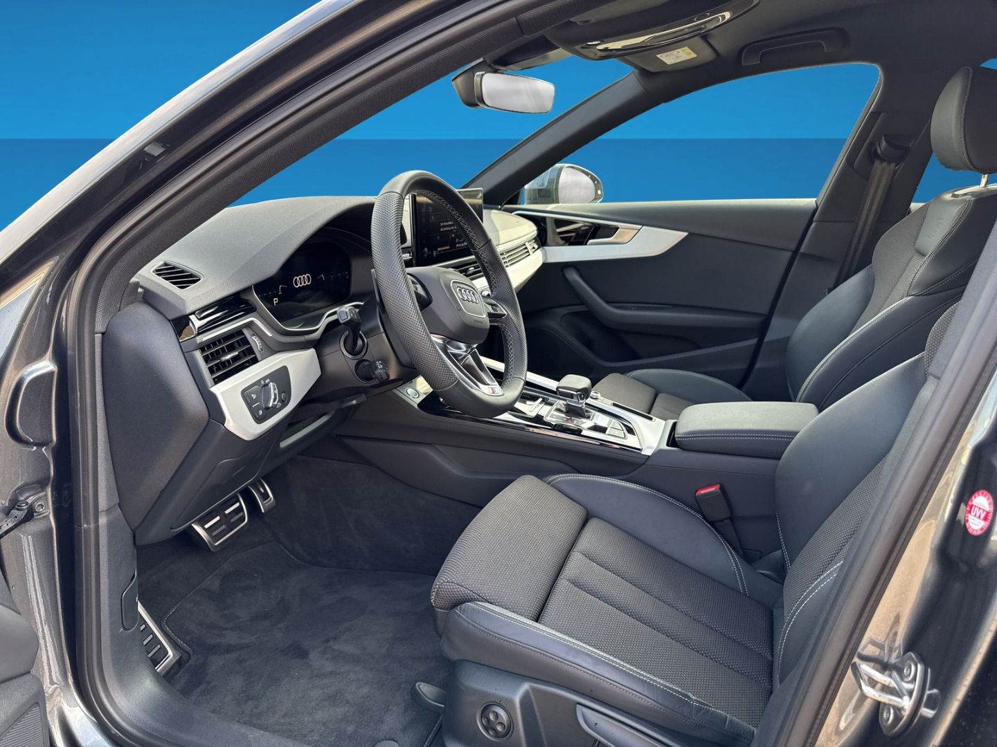 Fahrzeugabbildung Audi A4 AVANT 35 TDI COMPETION LED+NAVI+VIRTUAL+PDC