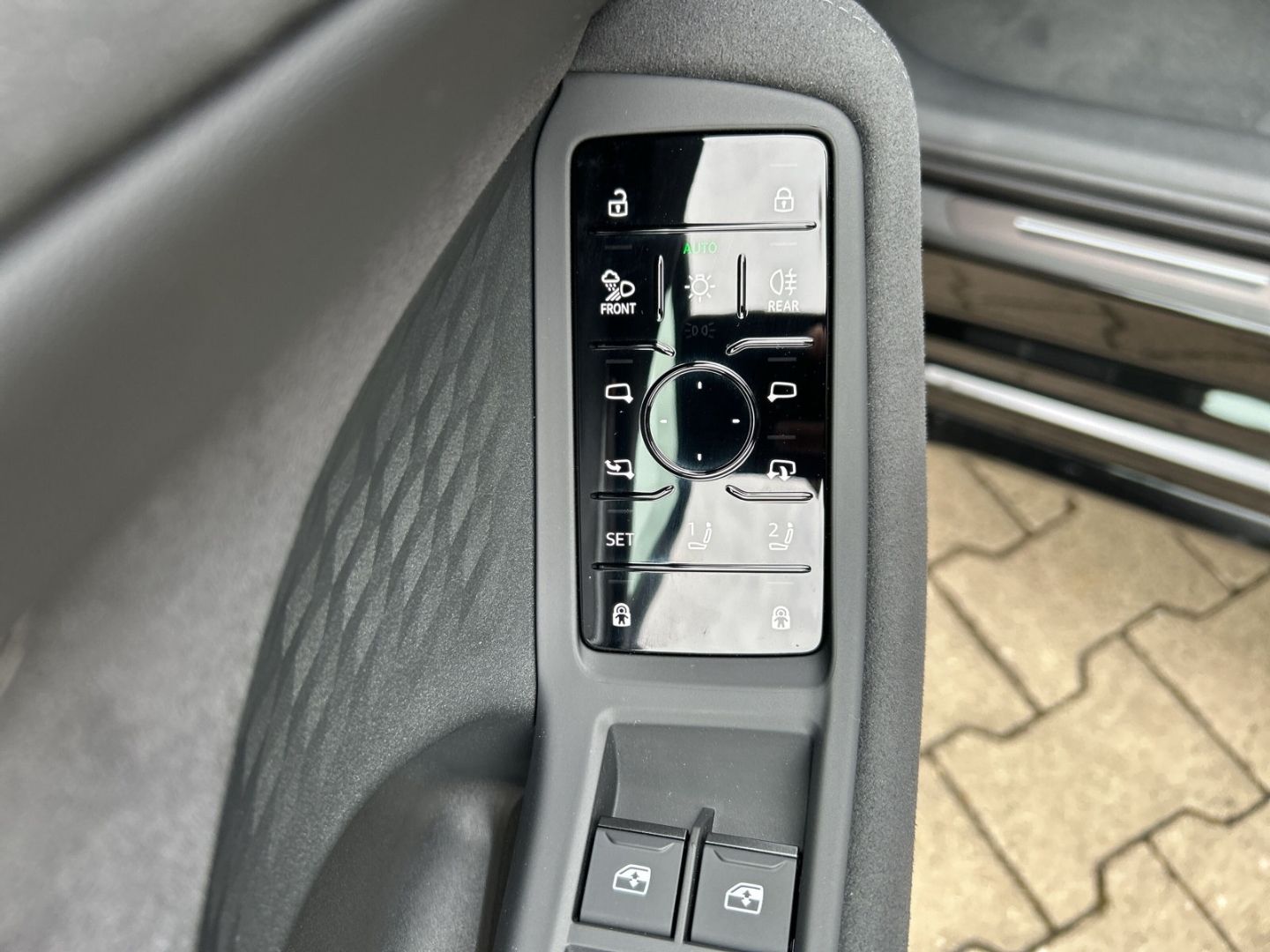 Fahrzeugabbildung Audi A5 AVANT TFSI 3.0 quattro e-HYBRID 270 kW LED+HU