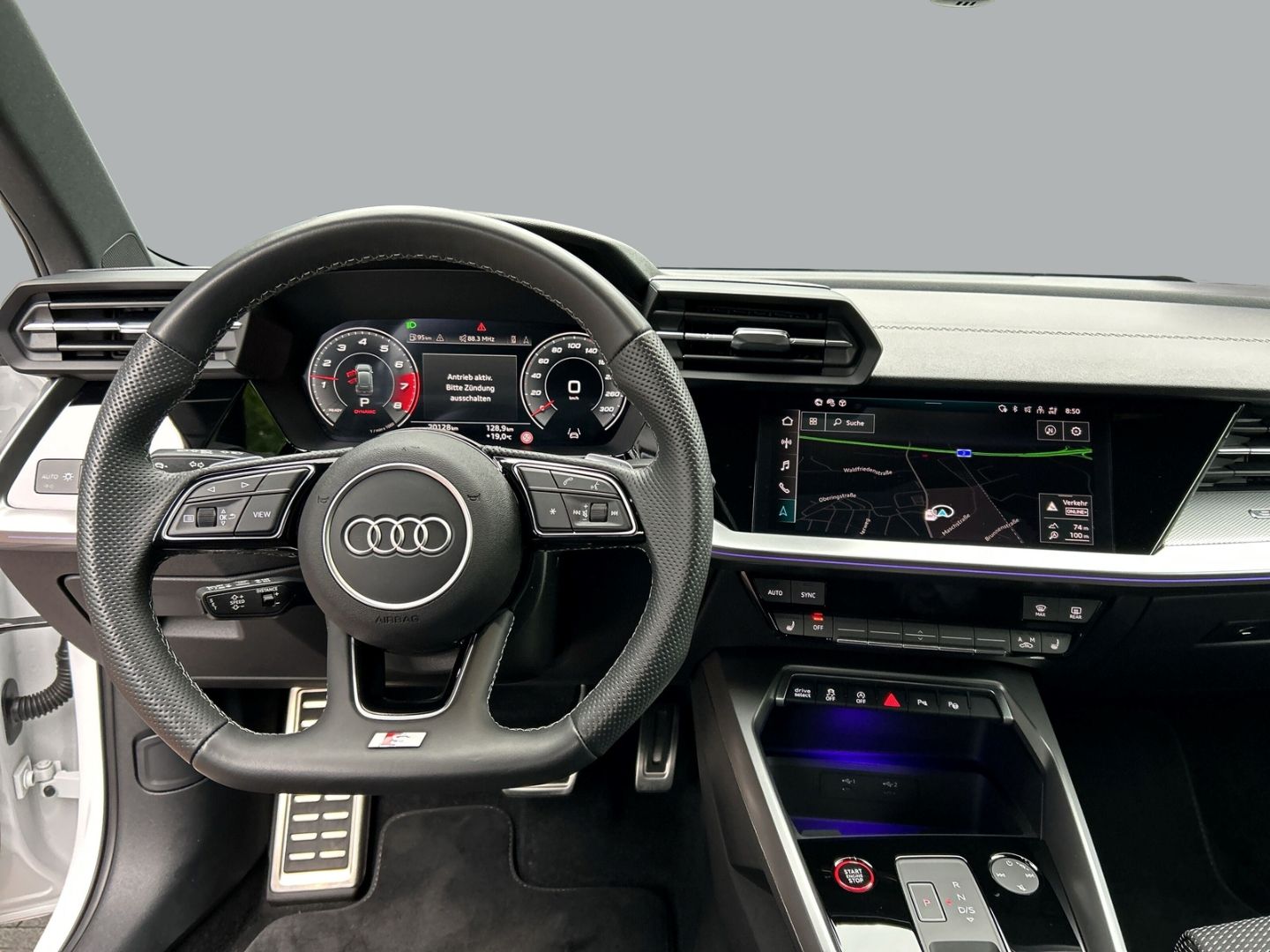 Fahrzeug 11 Fahrzeugabbildung Audi S3 Sportback 2.0 TFSI quattro NAVI+LEDER+VIRTUAL