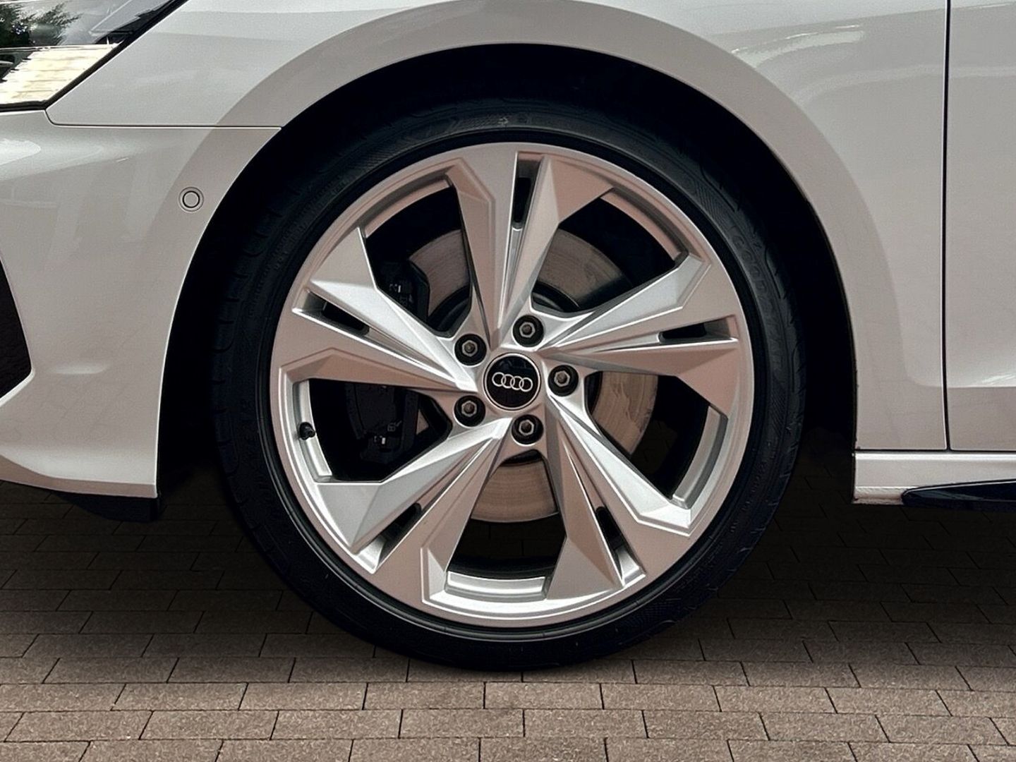 Fahrzeug 20 Fahrzeugabbildung Audi S3 Sportback 2.0 TFSI quattro NAVI+LEDER+VIRTUAL