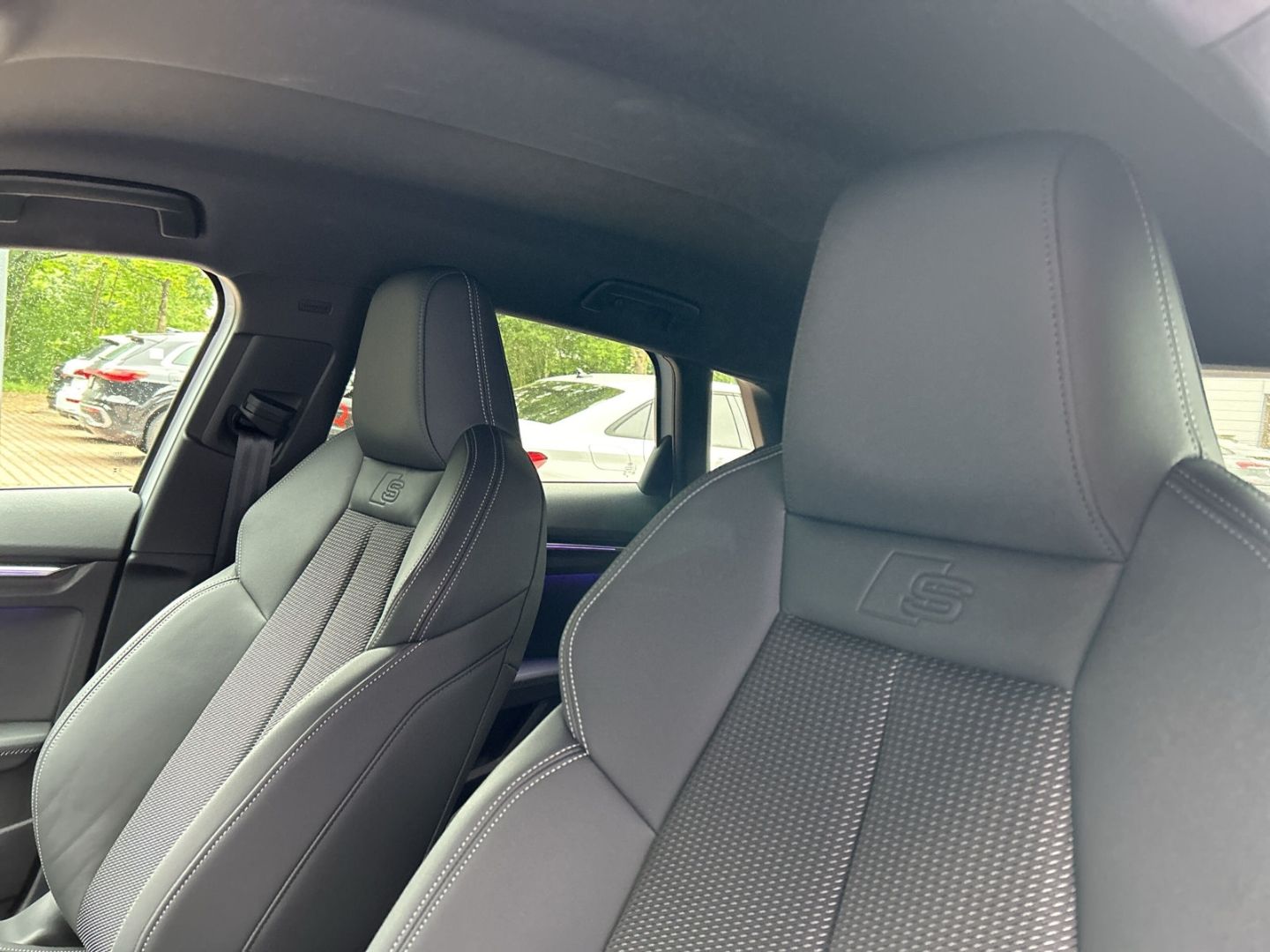 Fahrzeug 22 Fahrzeugabbildung Audi S3 Sportback 2.0 TFSI quattro NAVI+LEDER+VIRTUAL