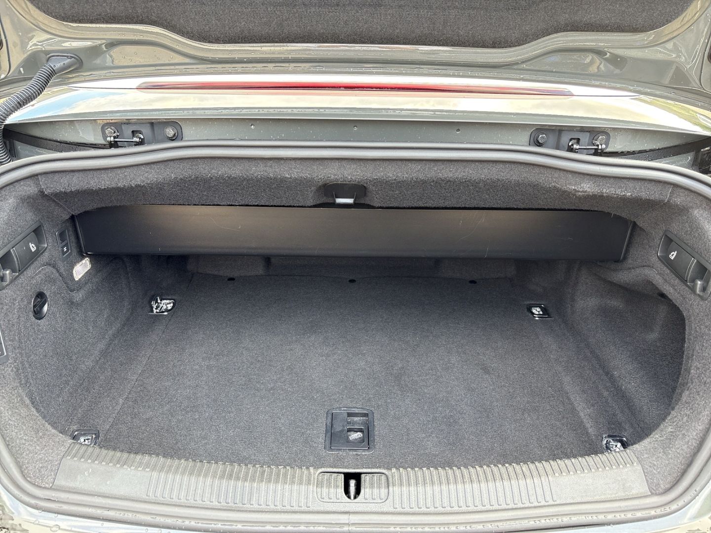 Fahrzeug 19 Fahrzeugabbildung Audi A5 Cabriolet 40 TFSI S-LINE+AHK+NAVI+LEDER+VIRTU