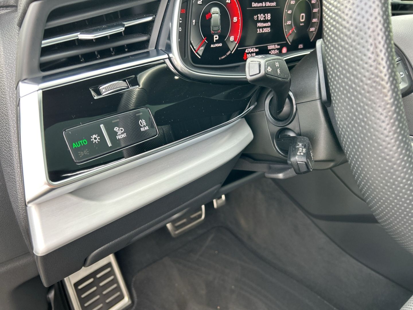 Fahrzeug 16 Fahrzeugabbildung Audi Q7 45 TDI quattro S-LINE+SPORTPAKET+PANO+LED+KAM