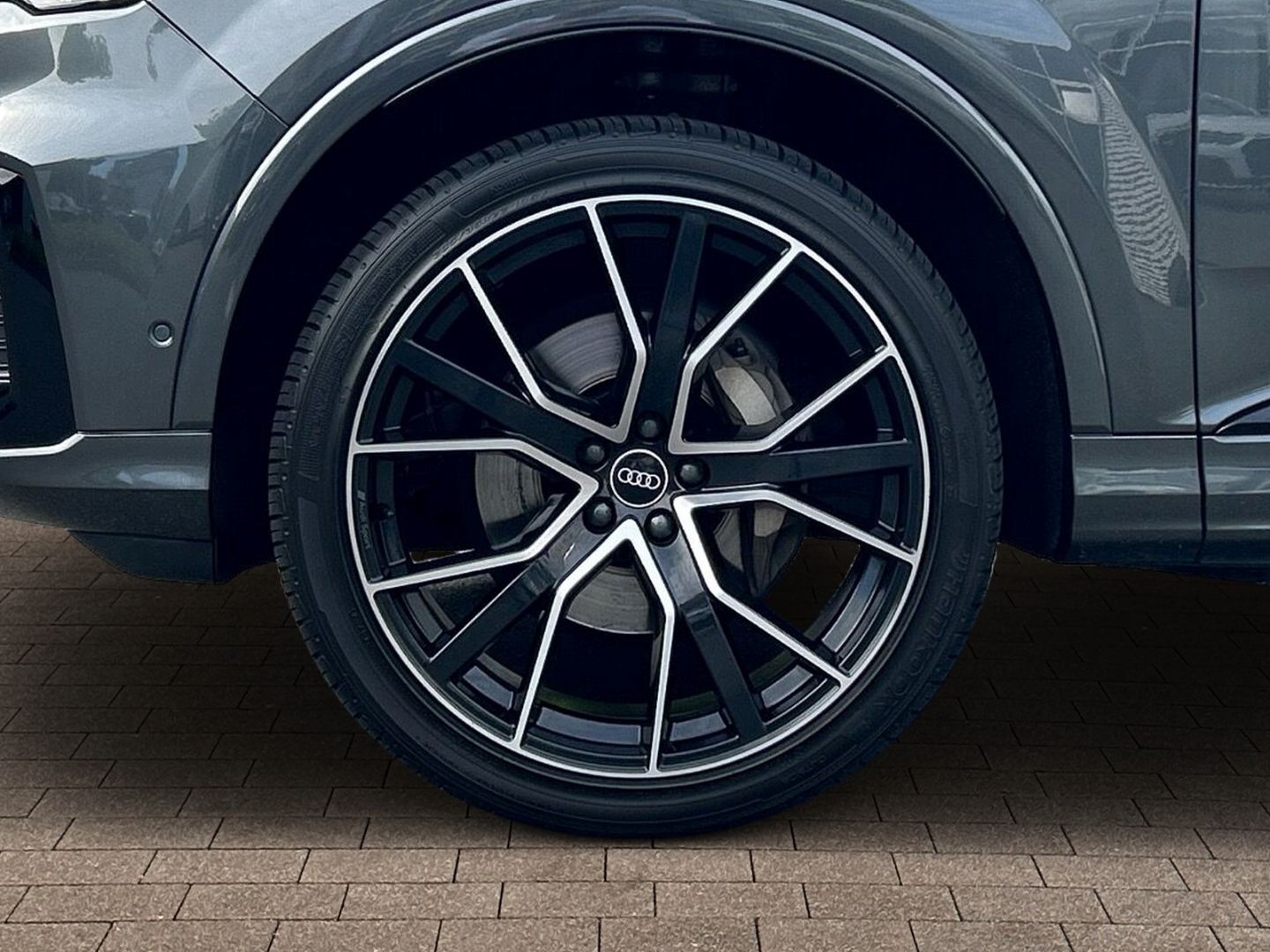 Fahrzeug 20 Fahrzeugabbildung Audi Q7 45 TDI quattro S-LINE+SPORTPAKET+PANO+LED+KAM