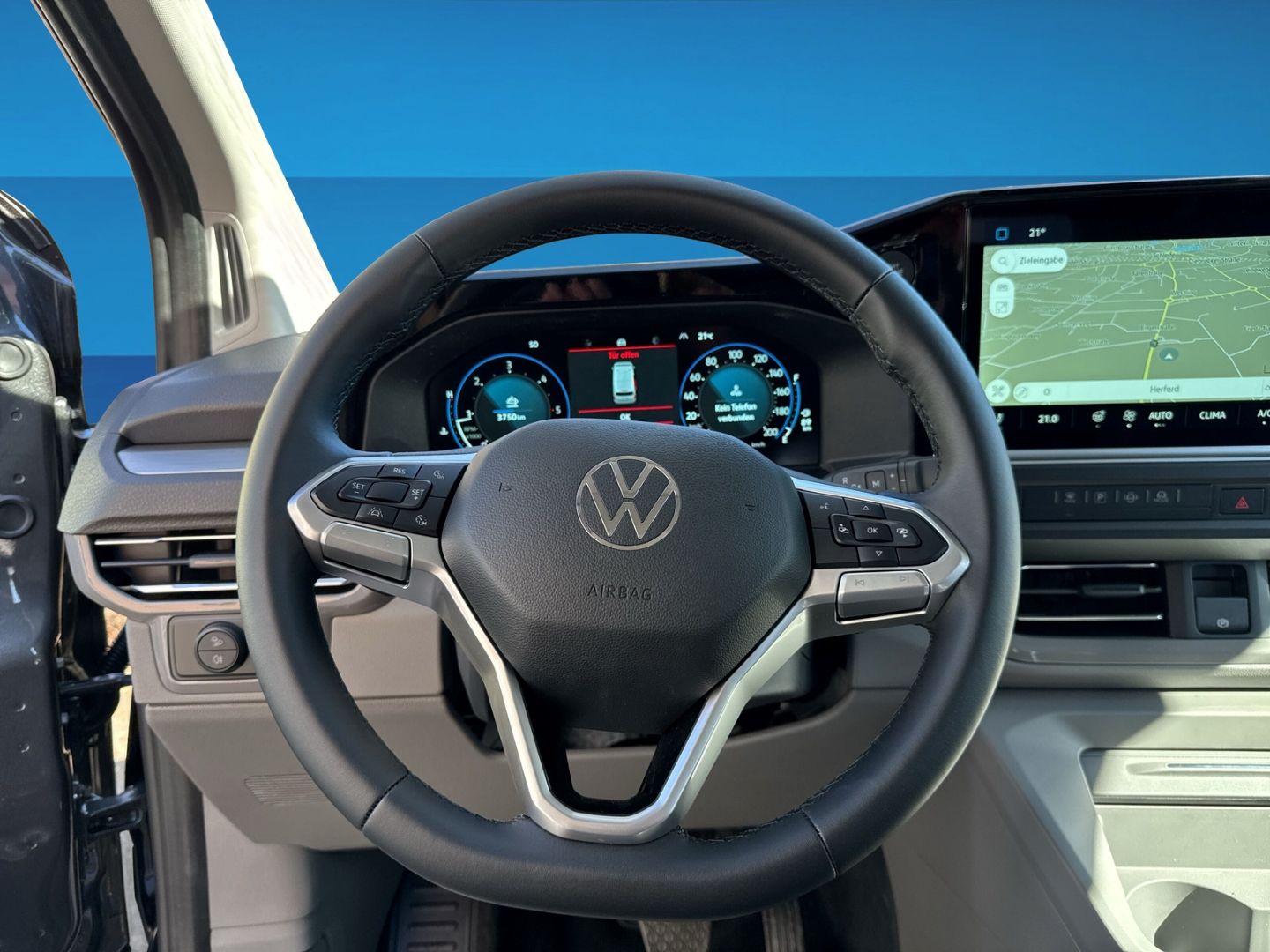 Fahrzeugabbildung Volkswagen Caravelle Life 2,0 l TDI 110 kW 8-Gang-Autom. KR