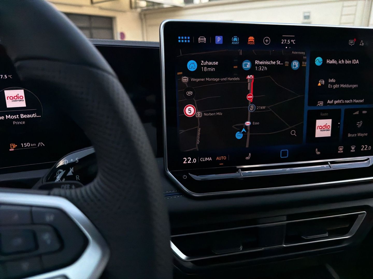 Fahrzeugabbildung Volkswagen Tiguan R-Line 2,0l TDI AHK HARMAN IQ.DRIVE IQ.LI