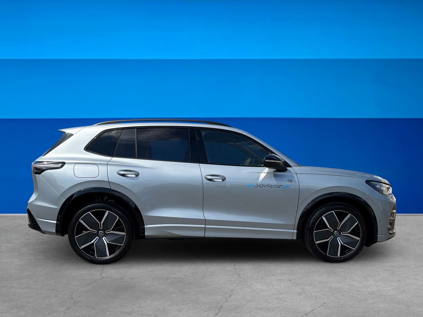 Fahrzeugabbildung Volkswagen Tiguan R-Line 2,0l TDI AHK HARMAN IQ.DRIVE IQ.LI