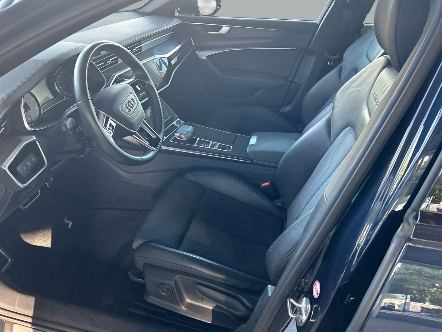 Fahrzeugabbildung Audi A6 allroad 55 TFSI quattro AHK+B&O+HUD+PANO+KAME