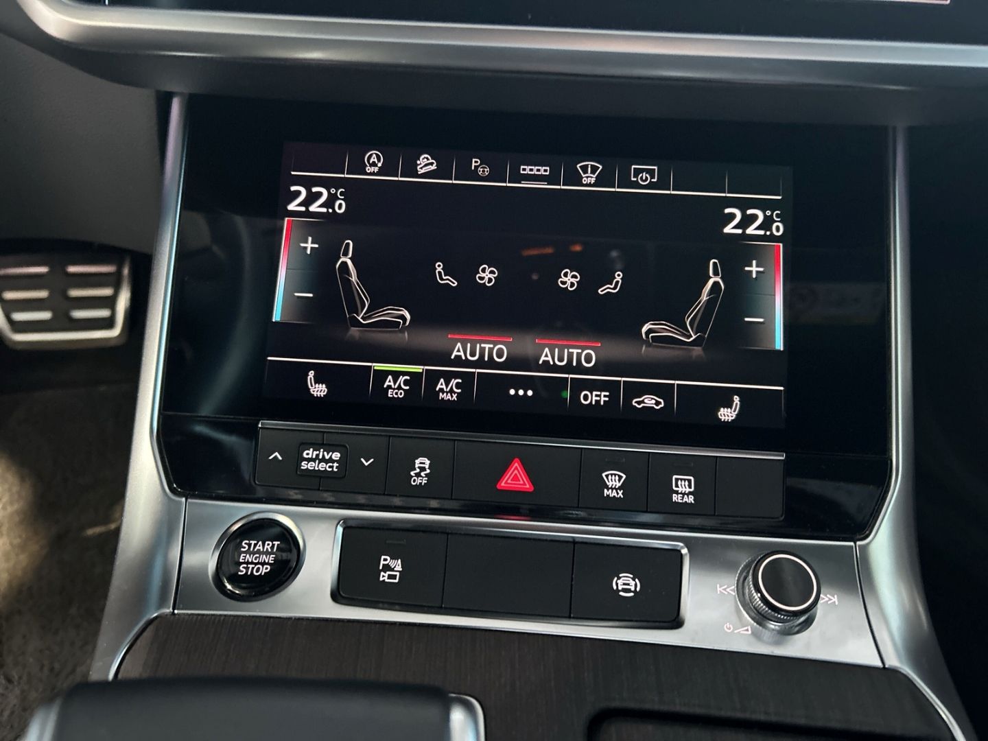 Fahrzeugabbildung Audi A6 allroad 55 TFSI quattro AHK+B&O+HUD+PANO+KAME