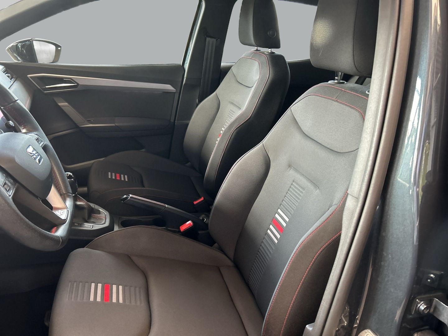 Fahrzeugabbildung SEAT Ibiza FR BEATS Fast Lane+NAVI+Digitales Cockpit+