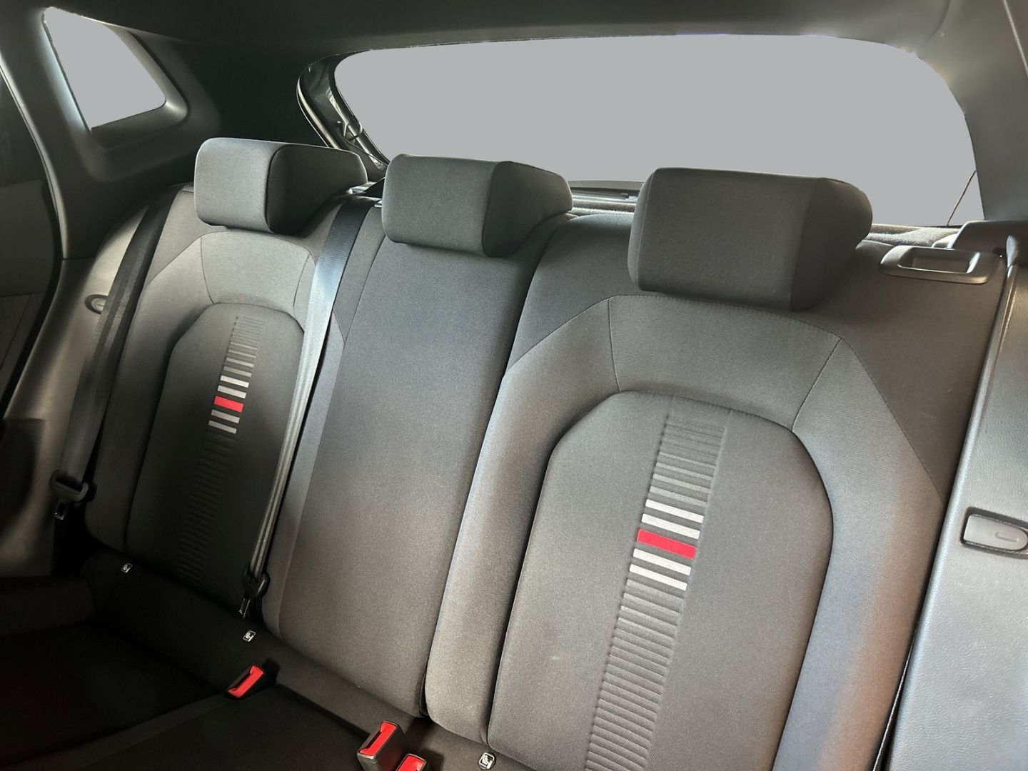 Fahrzeugabbildung SEAT Ibiza FR BEATS Fast Lane+NAVI+Digitales Cockpit+