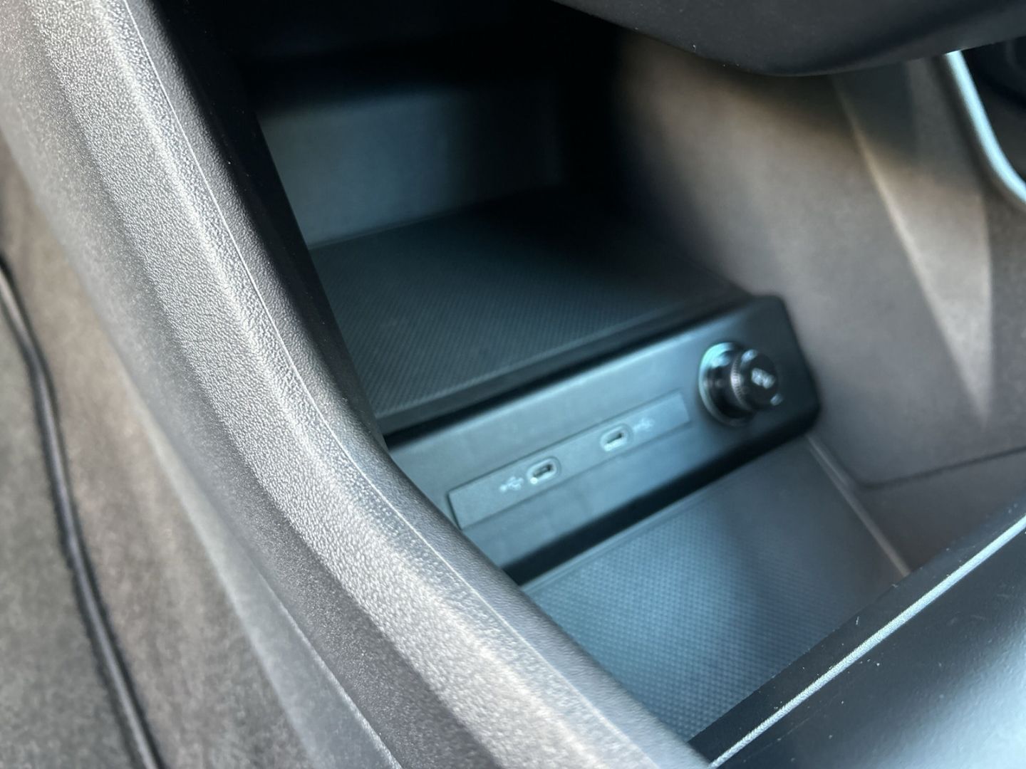 Fahrzeugabbildung Audi Q4 e-tron 55 quattro HUD+AHK+PANO+NAVI+360°KAMER