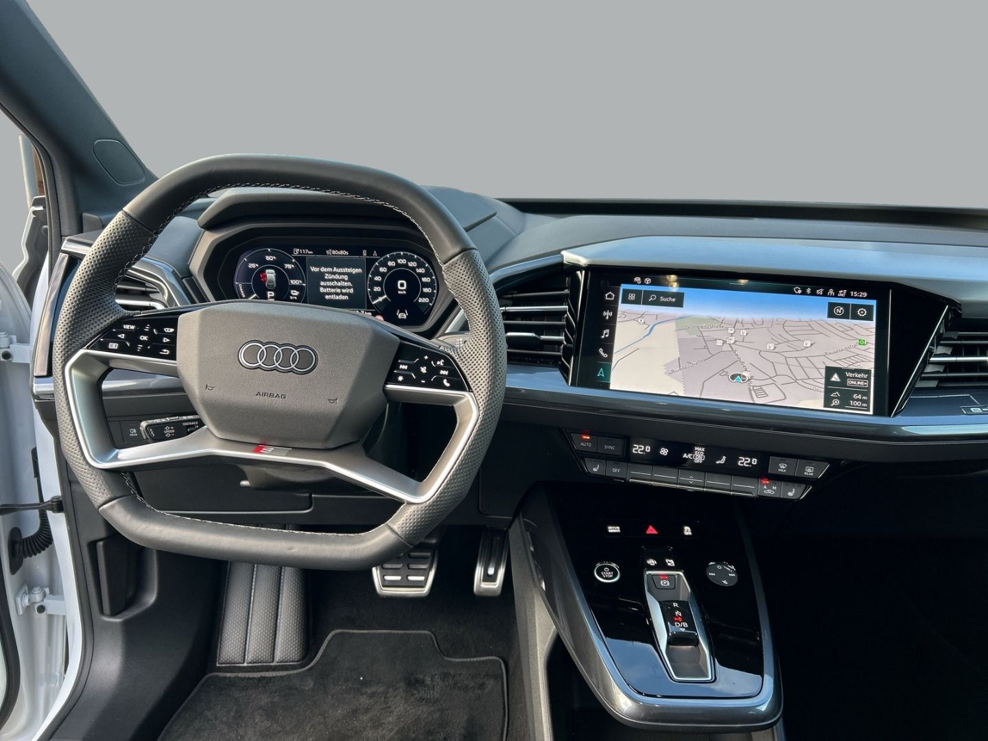 Fahrzeugabbildung Audi Q4 e-tron 55 quattro Sportpaket+HUD+AHK+PANO+NAV