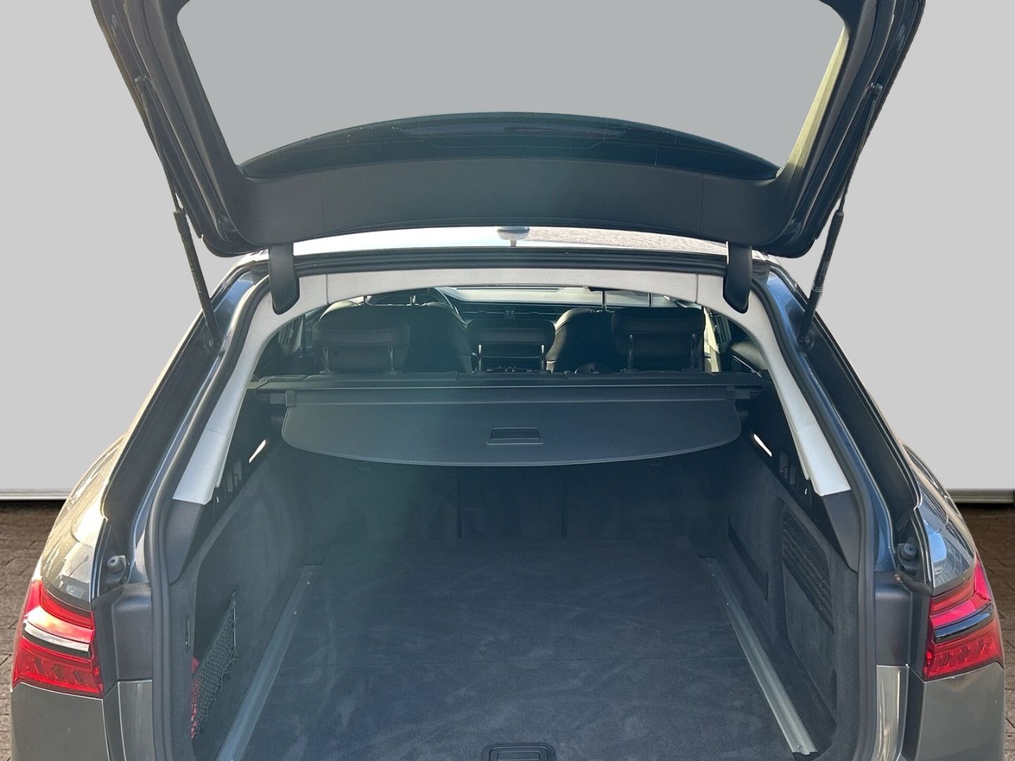 Fahrzeugabbildung Audi S6 Avant 3.0 TDI AHK+NAVI+B&O+KAMERA+MATRIX-LED