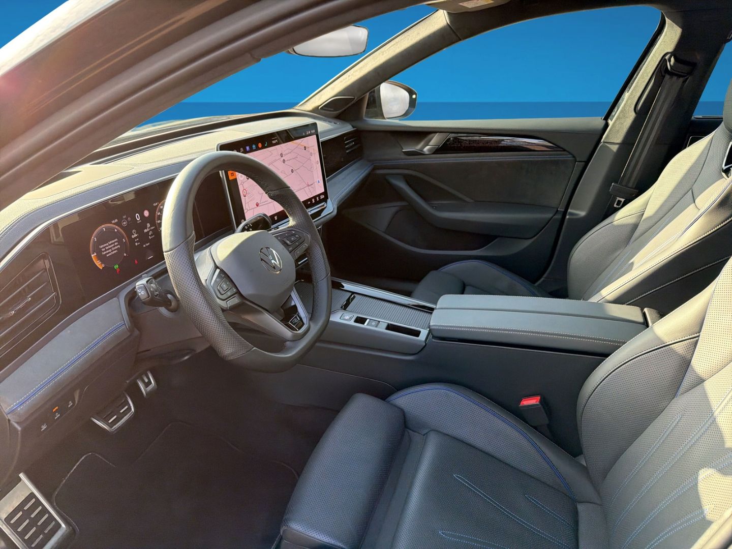 Fahrzeugabbildung Volkswagen Passat Variant 2.0 TDI 142 kW 4Motion R-Line