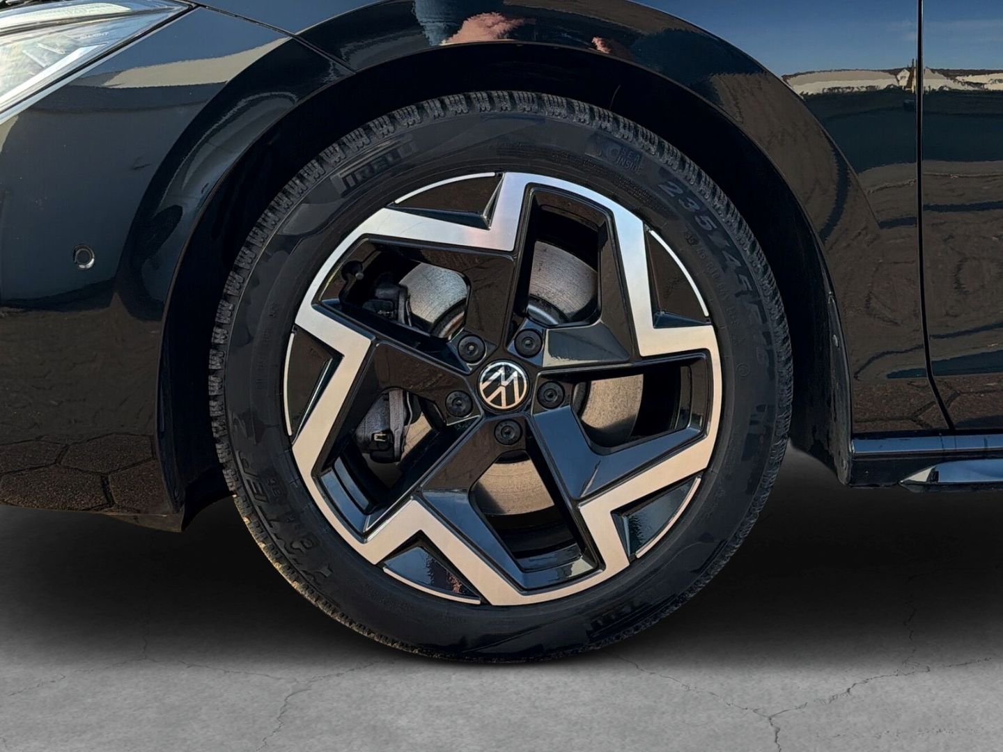 Fahrzeugabbildung Volkswagen Passat Variant 2.0 TDI 142 kW 4Motion R-Line