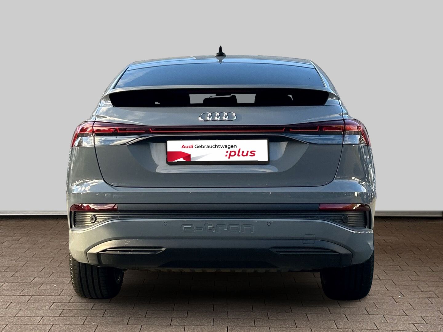 Fahrzeug 11 Fahrzeugabbildung Audi Q4 e-tron 35 Sportback LED+OPTIKPAKET+PDC+NAVI+D