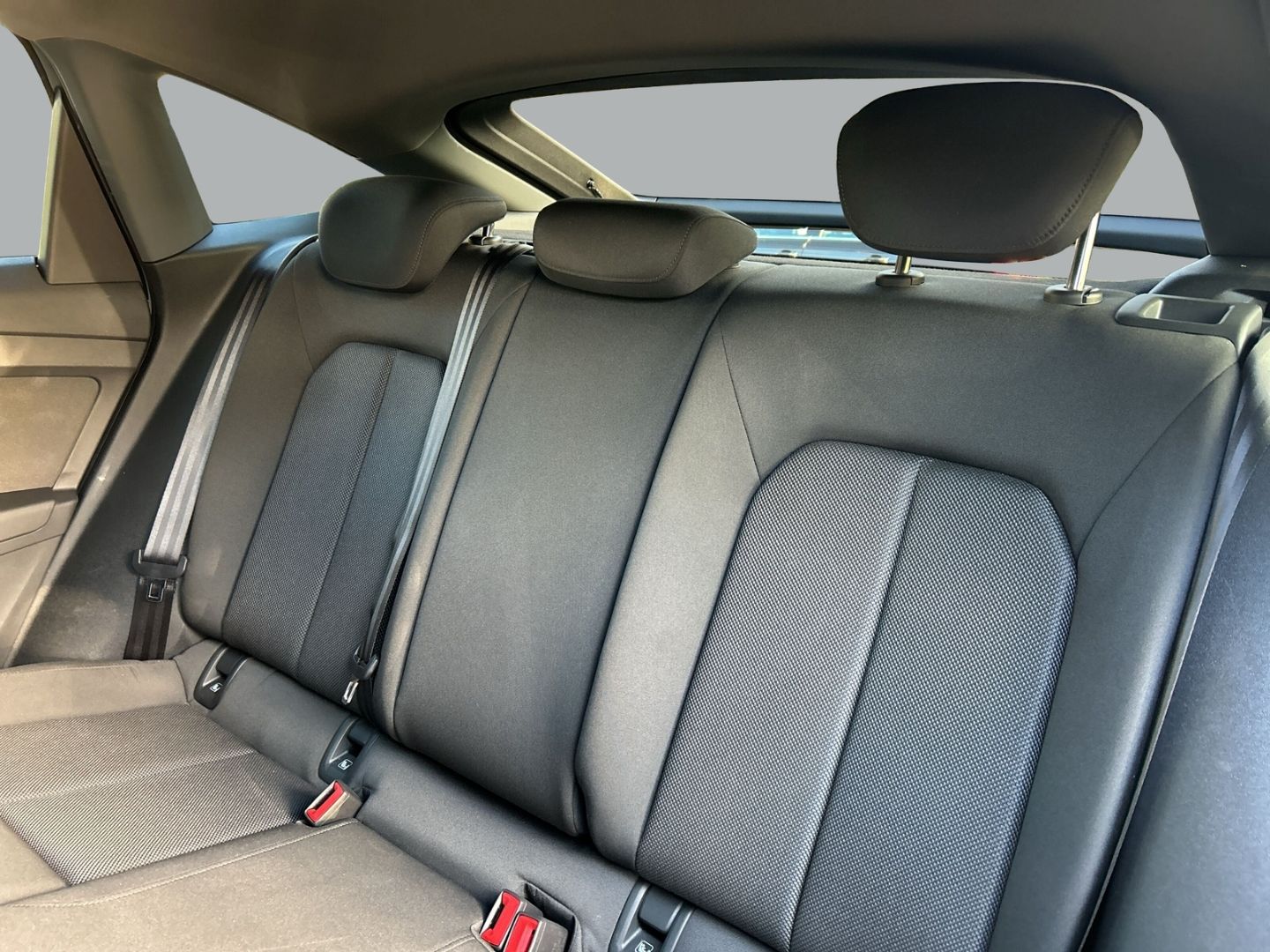 Fahrzeug 14 Fahrzeugabbildung Audi Q4 e-tron 35 Sportback LED+OPTIKPAKET+PDC+NAVI+D