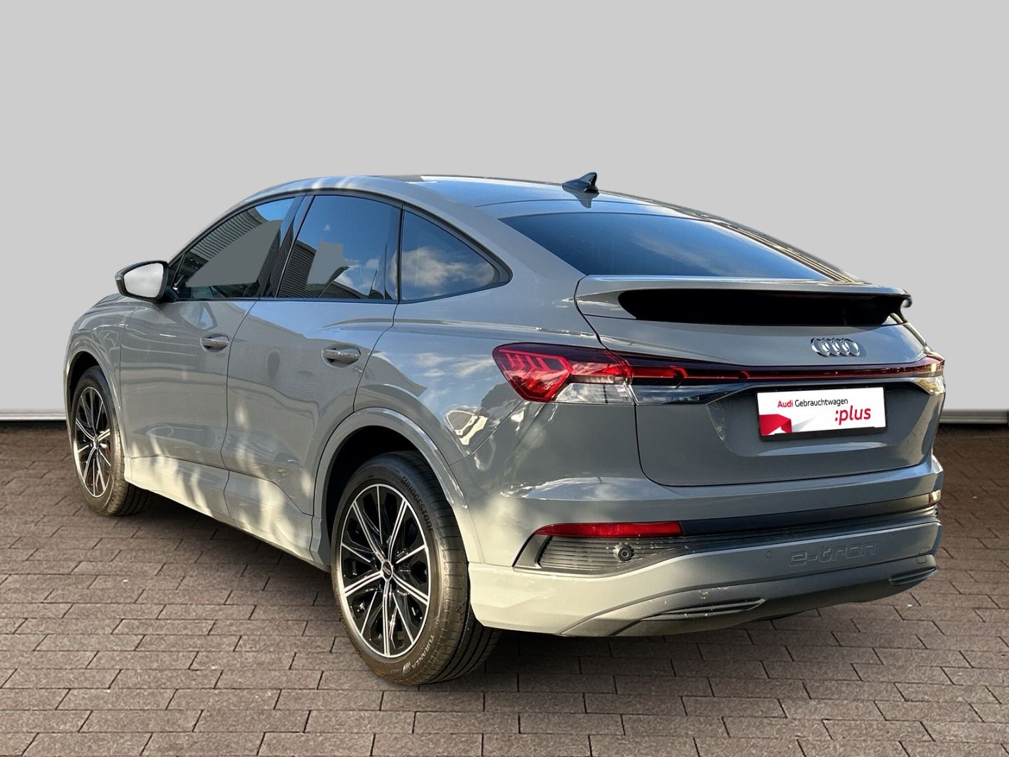 Fahrzeug 8 Fahrzeugabbildung Audi Q4 e-tron 35 Sportback LED+OPTIKPAKET+PDC+NAVI+D