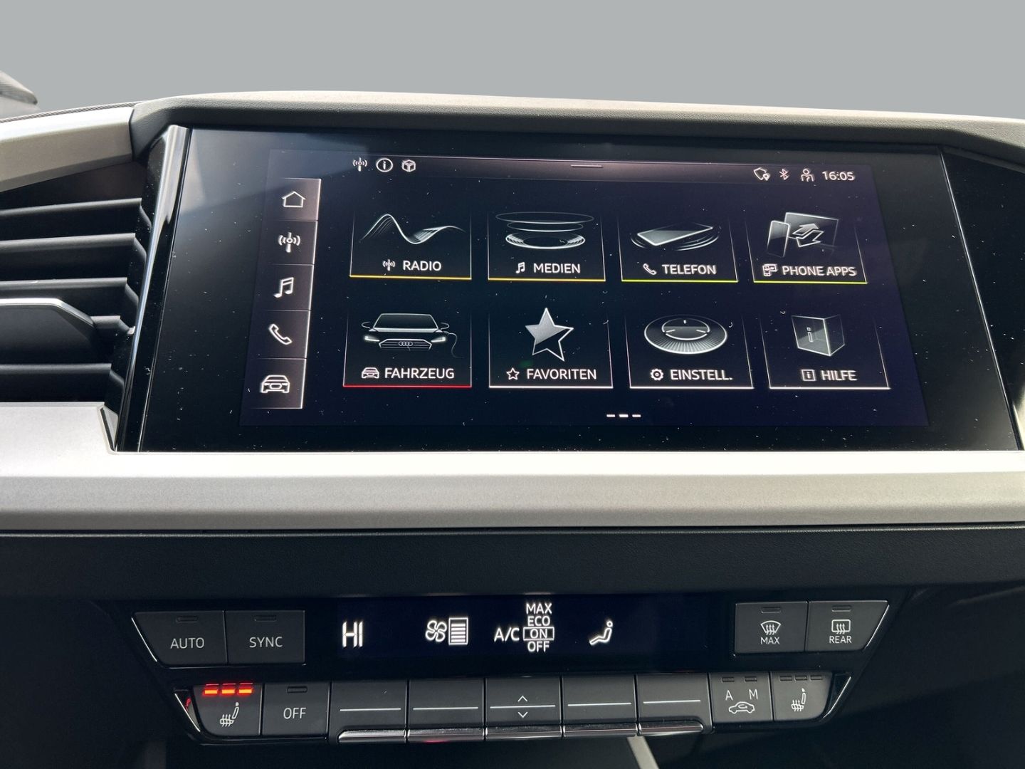 Fahrzeug 18 Fahrzeugabbildung Audi Q4 e-tron 35 LED+CARPLAY+PDC+KLIMA+SHZ