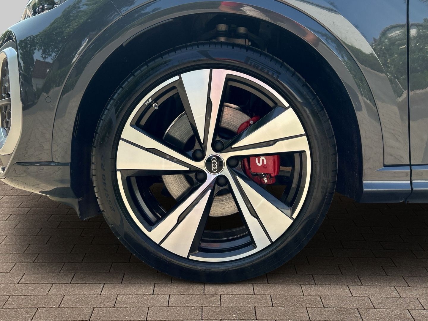 Fahrzeugabbildung Audi SQ5 TFSI LED,HUD,PANO,MASSAGE,TECHPRO,LUFTFEDER