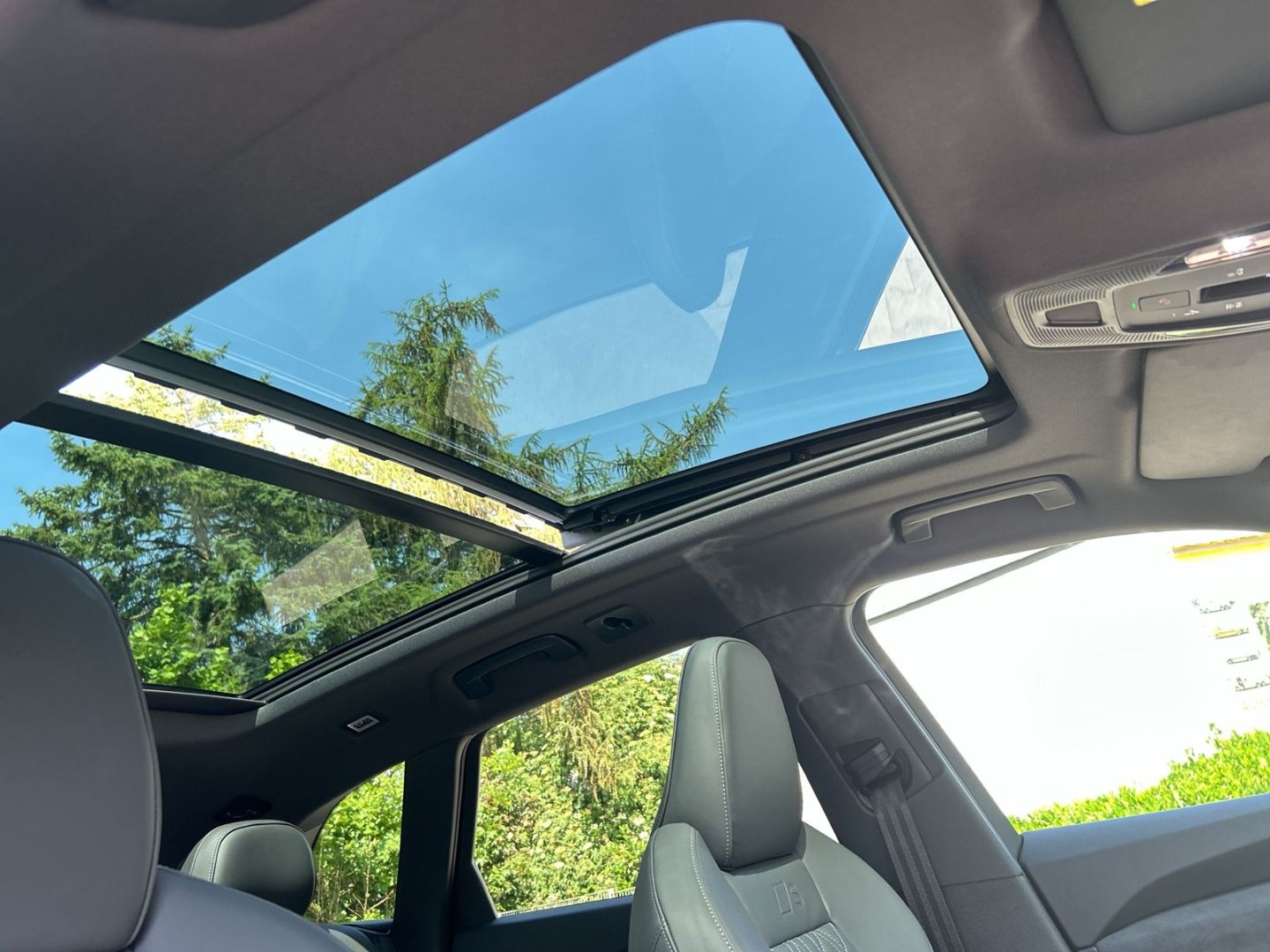 Fahrzeugabbildung Audi SQ5 TFSI LED,HUD,PANO,MASSAGE,TECHPRO,LUFTFEDER