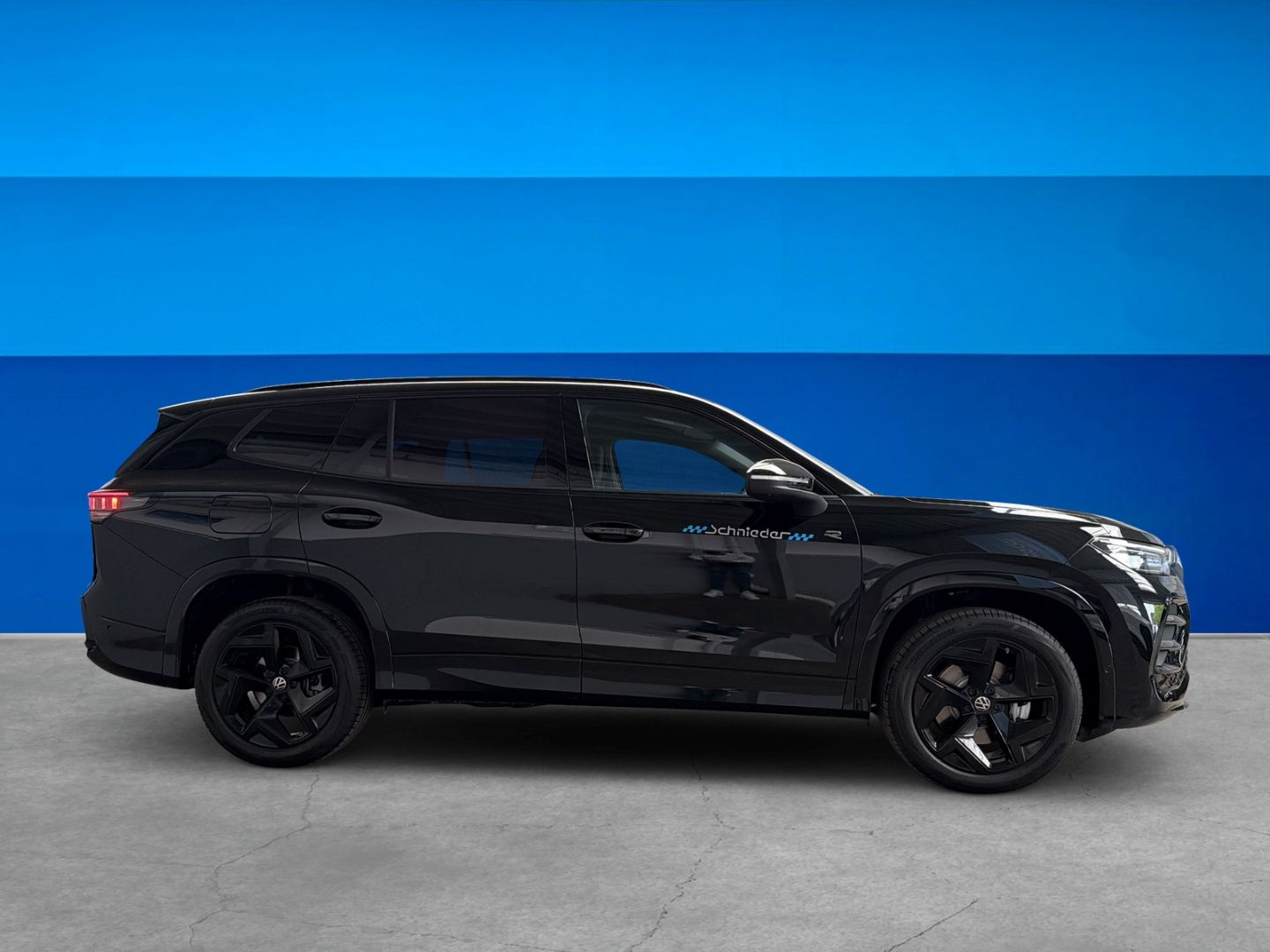 Fahrzeugabbildung Volkswagen Tayron R-Line 2,0l TDI MATRIX LAUNCH AHK BLACK S