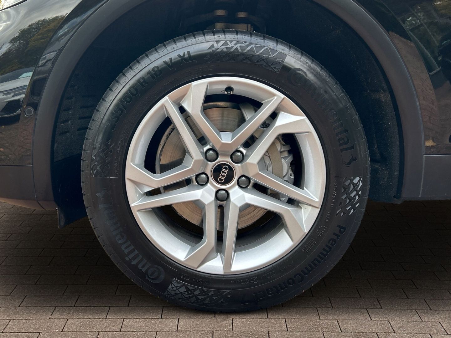 Fahrzeug 20 Fahrzeugabbildung Audi Q5 40 TDI quattro LED+NAVI+AHK+ KAMERA+StandHZG