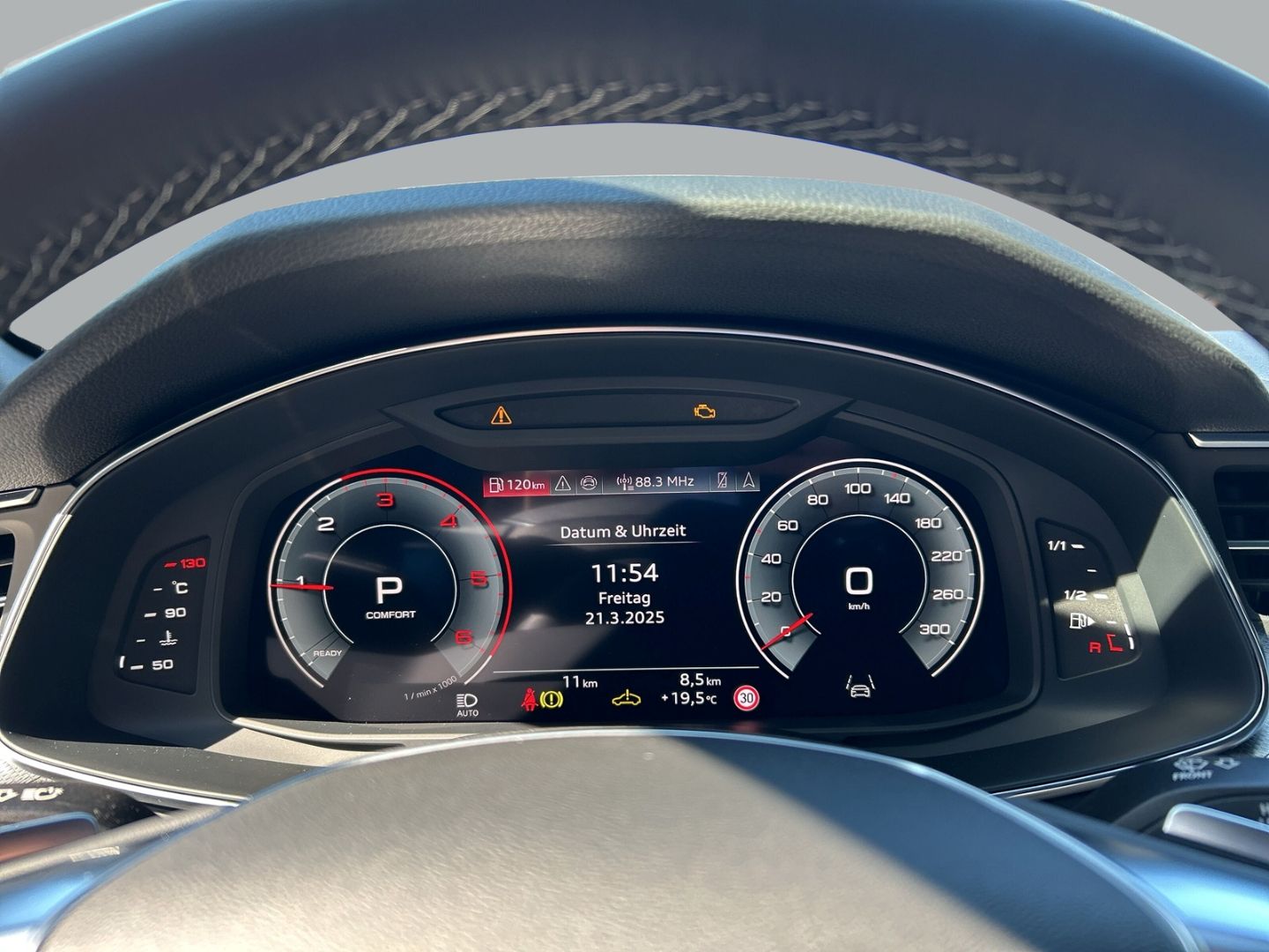 Fahrzeug 14 Fahrzeugabbildung Audi A6 45TDI ADVANCED QUATTRO LED,AHK,KAMERA,LUFT,KA